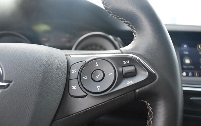 Opel Insignia cena 63500 przebieg: 108513, rok produkcji 2019 z Narol małe 562